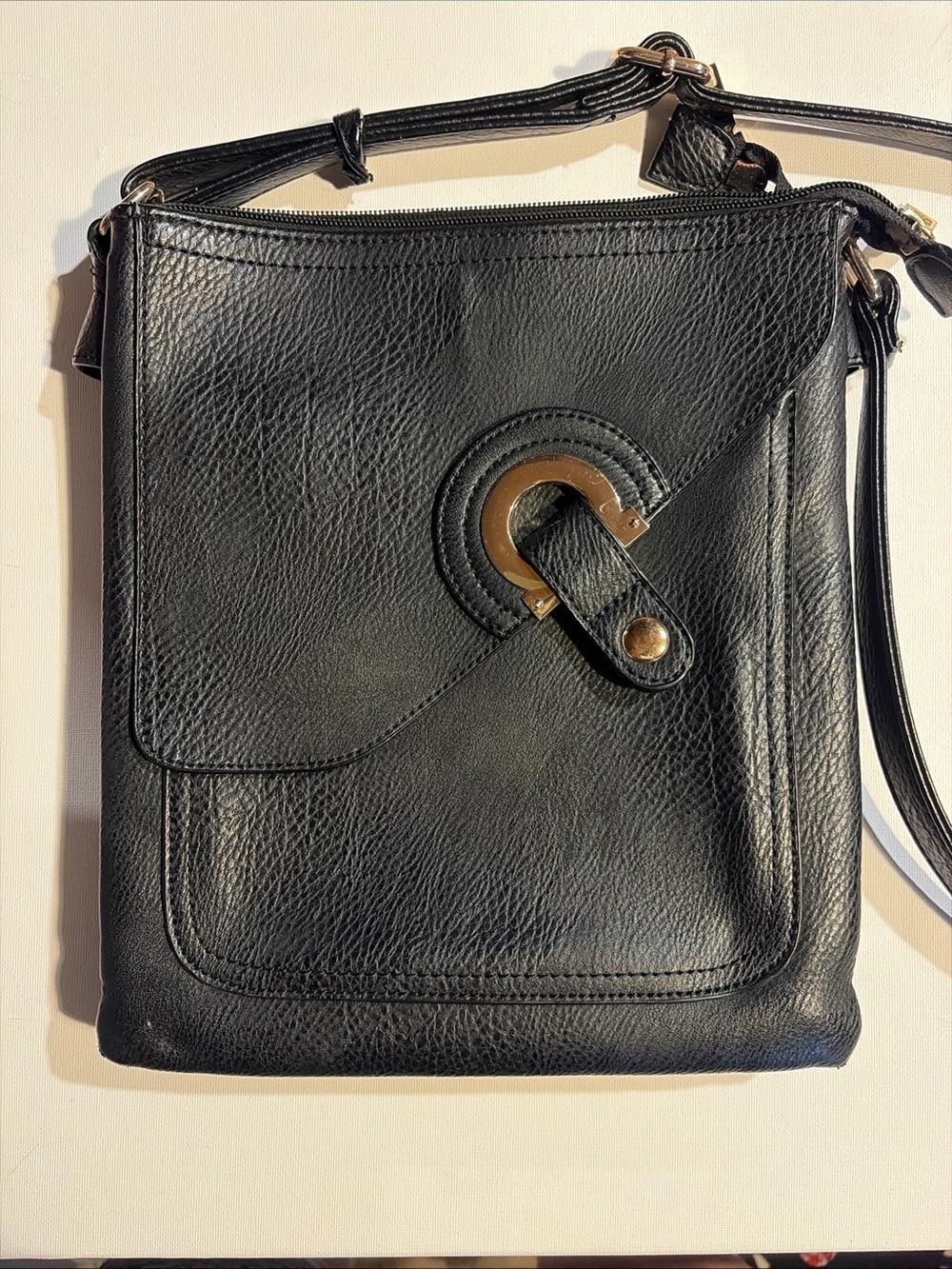 Isabelle Vegan Handbag Black With Gold Accents Crossbody